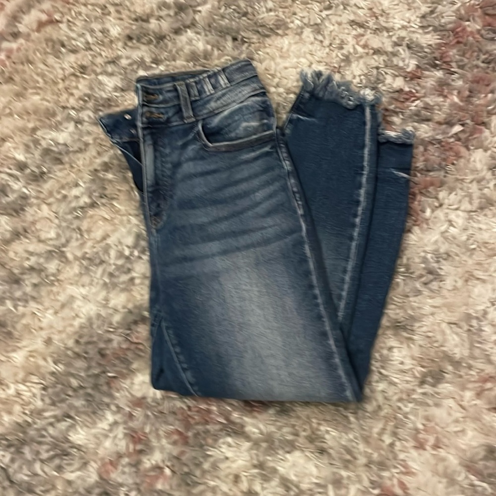 KanCan Women's Ankle Crop Jeans in Medium Wash Blue